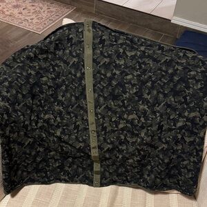 lululemon athletica Black and Olive Green Patterned Wrap Scarf